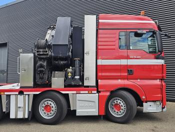 MAN TGX 37.480 8x2-6 / HMF 85 t/m CRANE / KRAN